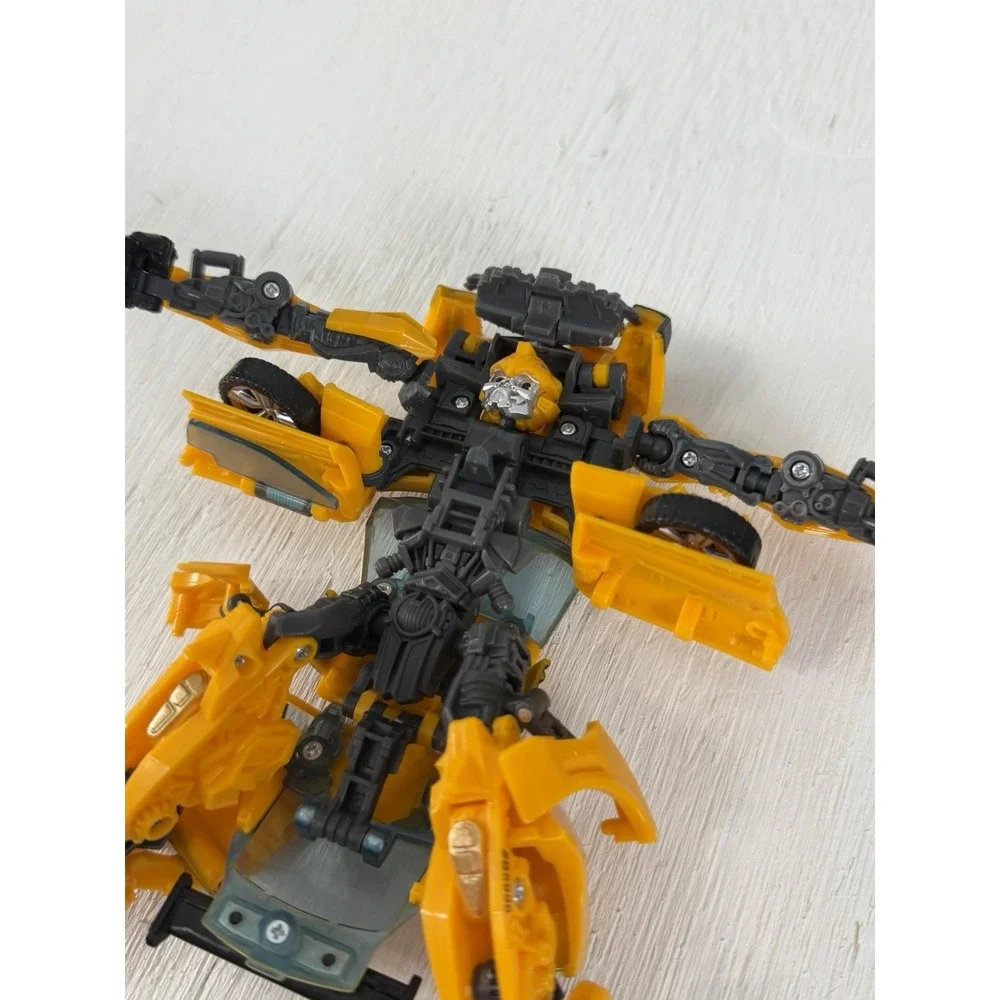 HASBORO TRANSFORMER Car BUMBLE BEE 900STRA YELLOW Cool Gift Limited